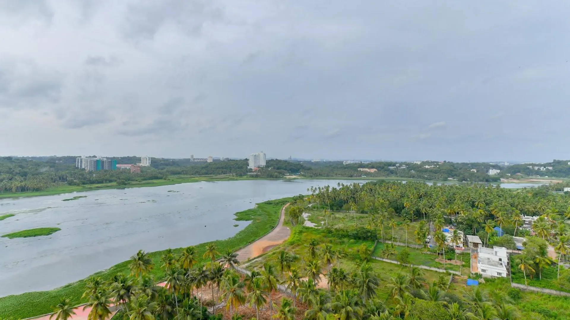 Super Hotel O Tyche Stays Thiruvananthapuram